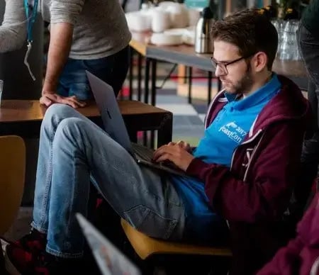 Sjardo Janssen — HubSpot CMS Developer aan het werk